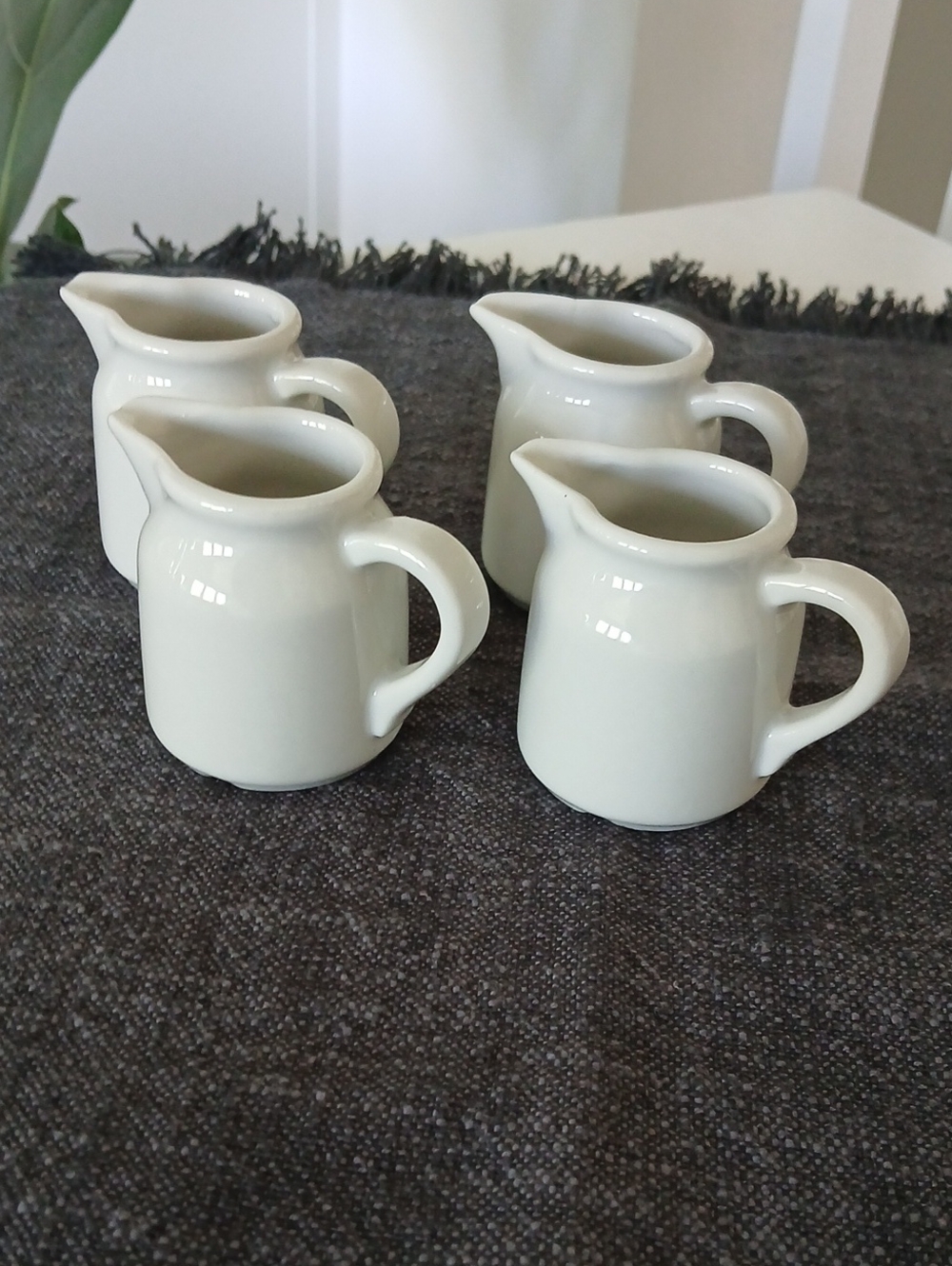 Vintage SATURNIA Porcellane Italy Mini Individual Creamers 2"